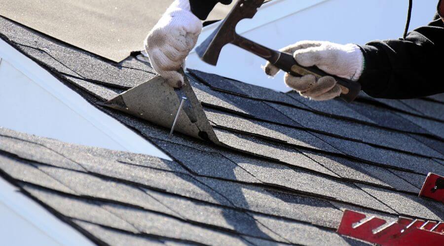 Professional gutter cleaning in Cushing, TX